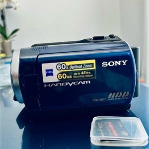Sony DCR-SR47 Camcorder (Blue) - Internal 60GB HDD Pro Duo Adapter USB Bundle 👍🏼